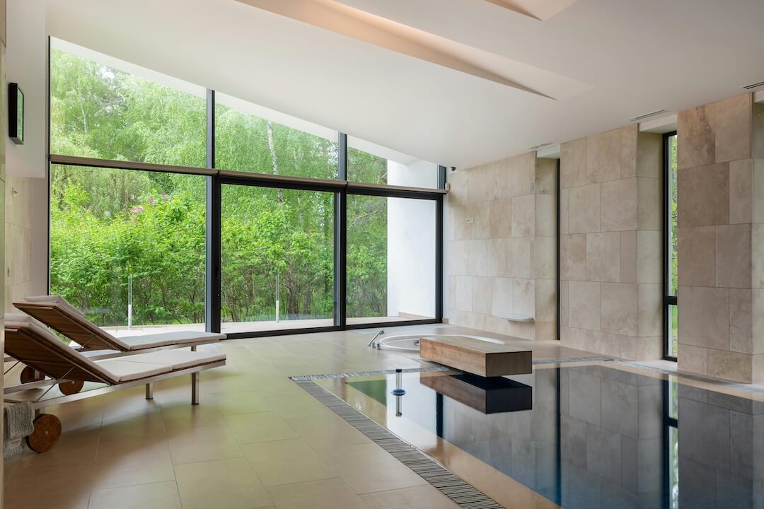 Florida Climate and Pool Health: Why Timing Matters Image