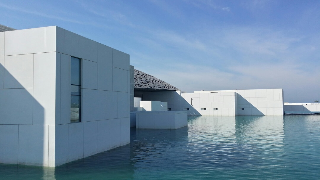 Florida Climate and Pool Chemistry: Why Timing Matters Image